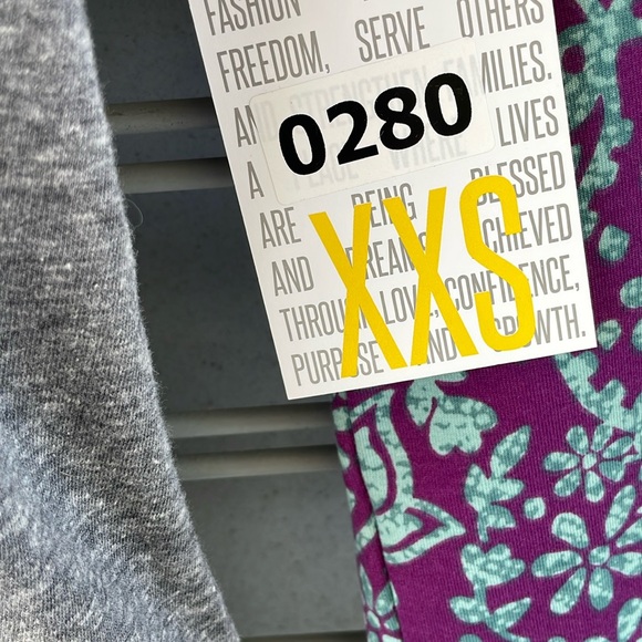 LLR Floral Printed Randy Top-#XXS-#0280 - Picture 5 of 12